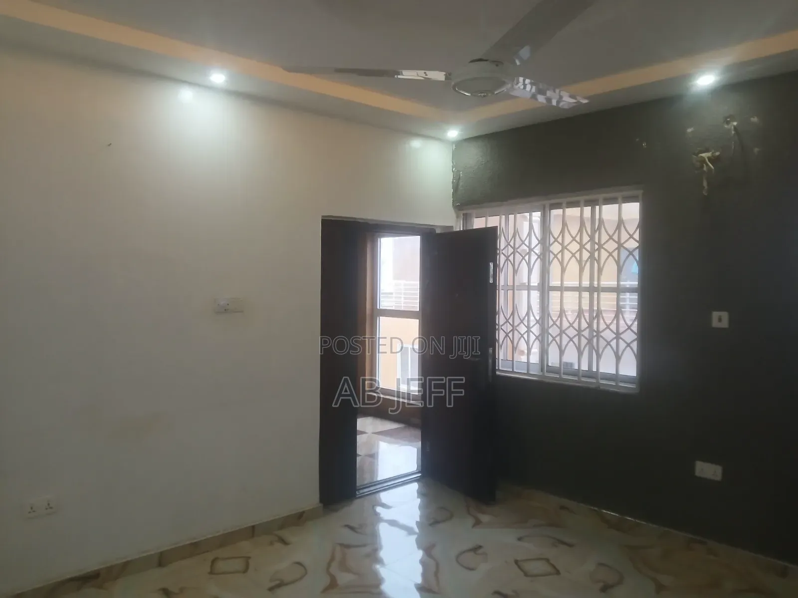 2bdrm Apartment in Ipt Container, Kumasi Metropolitan for rent
