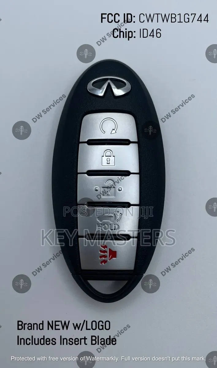 Infiniti F-350 2013 +Smart Key