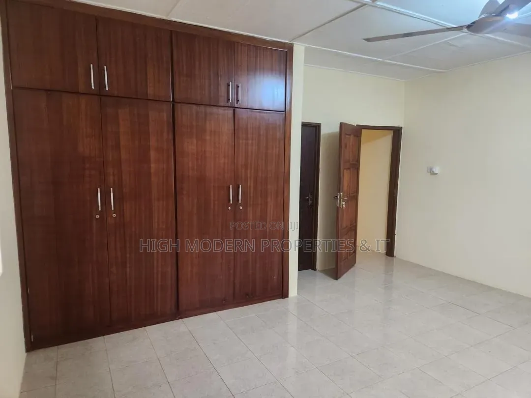 3bdrm House in East Legon Hills, New Town for sale