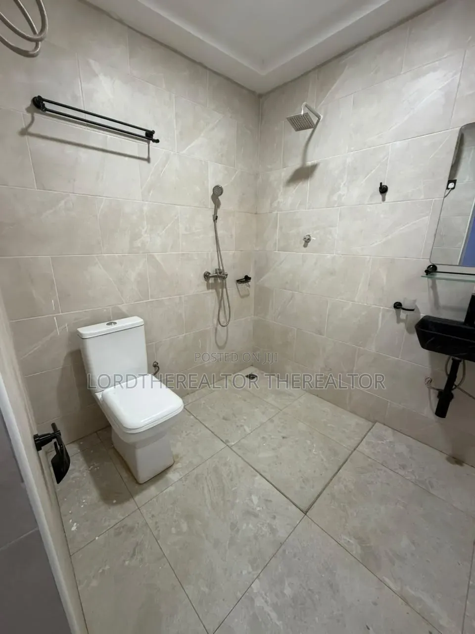 2bdrm Apartment in Pokuase for rent