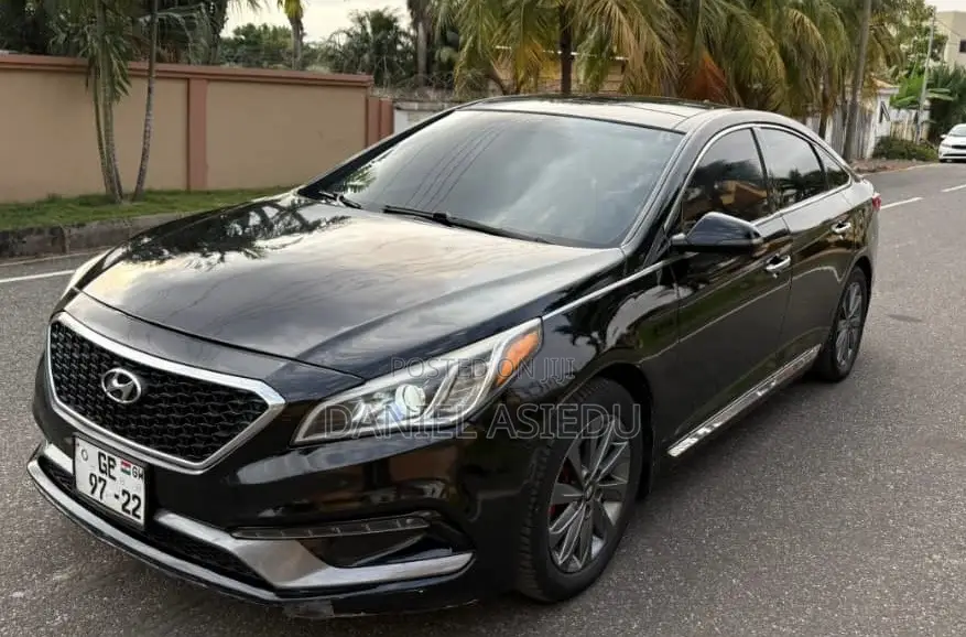 Hyundai Sonata Sport 4dr Sedan (2.4L 4cyl 6A) 2015 Black