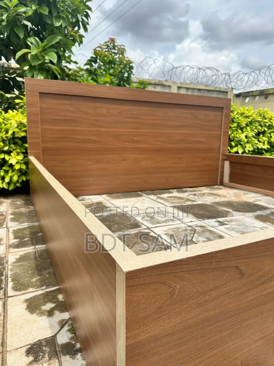 #0032 Queen Size Bedframe Made With Laminated Board