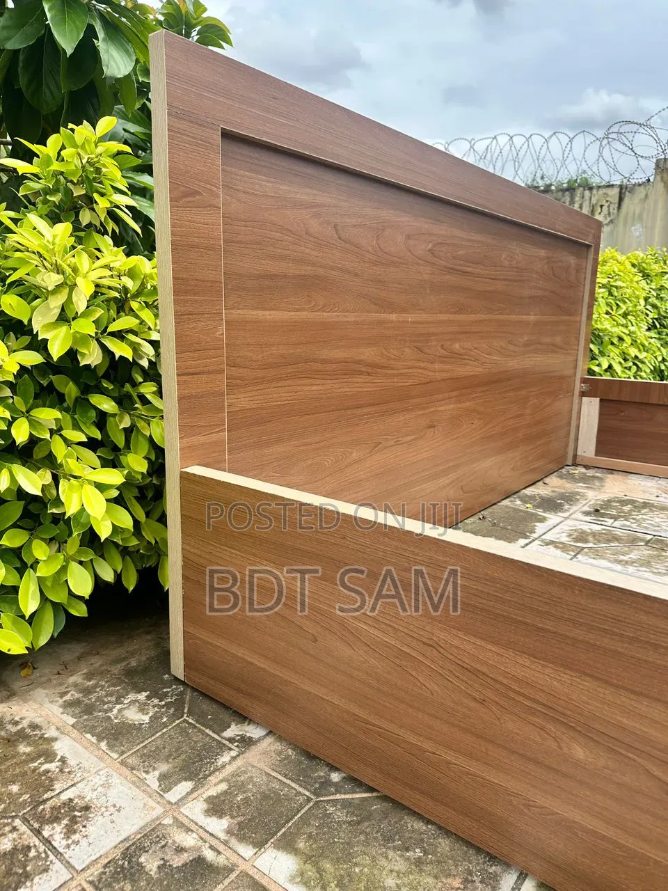 #0032 Queen Size Bedframe Made With Laminated Board