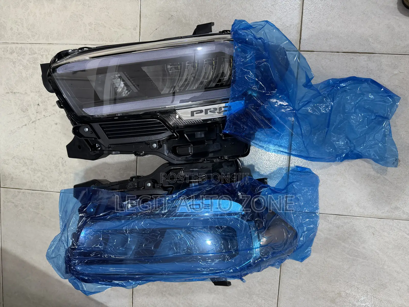 Toyota Tacoma 2017,2018,2020,2021 Spec Headlight Available