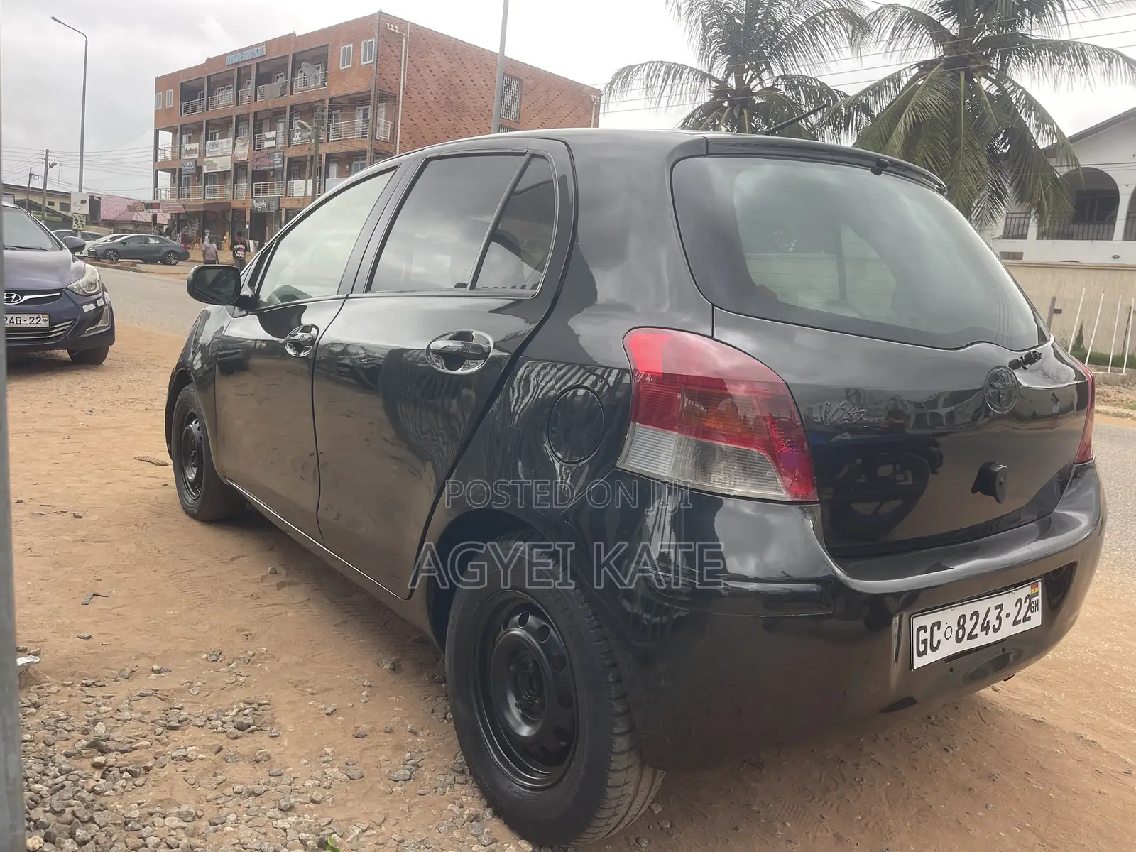 Toyota Vitz 1.3 AWD 3dr 2010 Black
