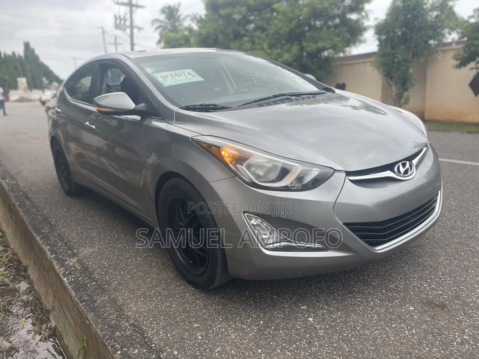 Hyundai Elantra Limited Sedan FWD (1.8L 4cyl 6A) 2016 Gray