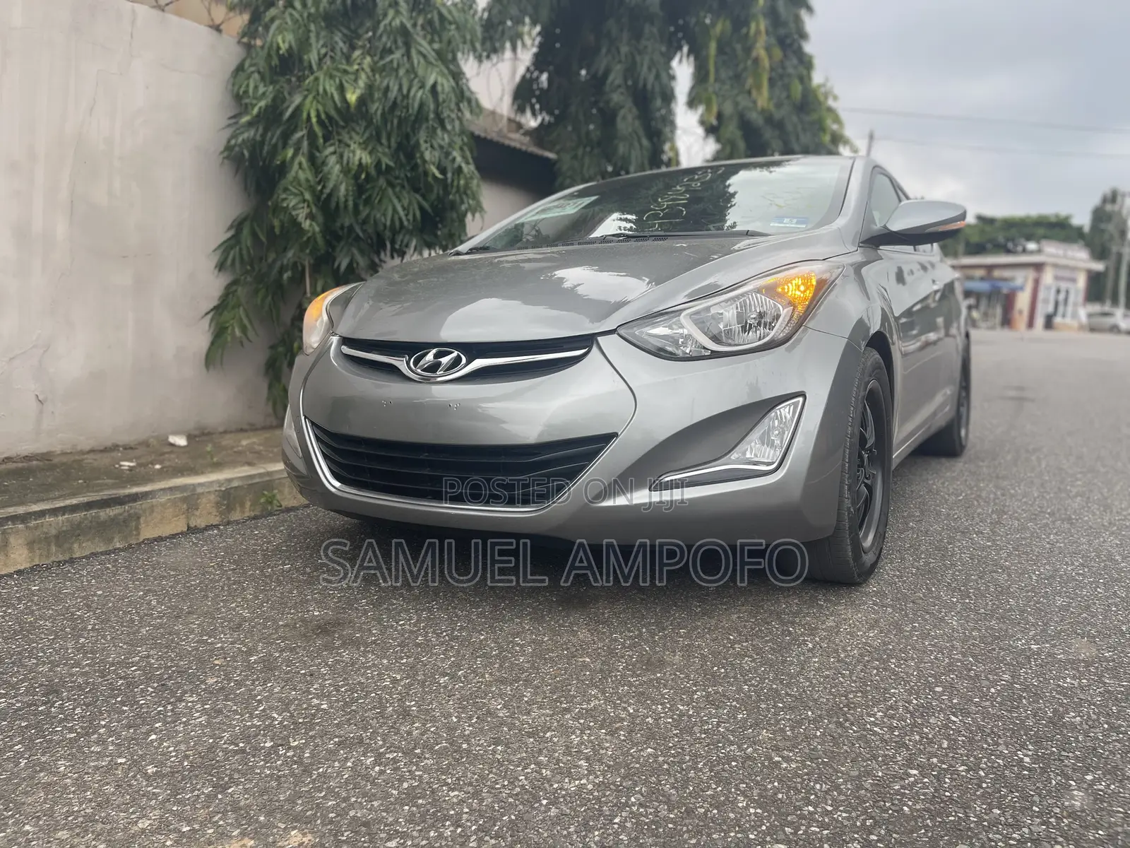 Hyundai Elantra Limited Sedan FWD (1.8L 4cyl 6A) 2016 Gray