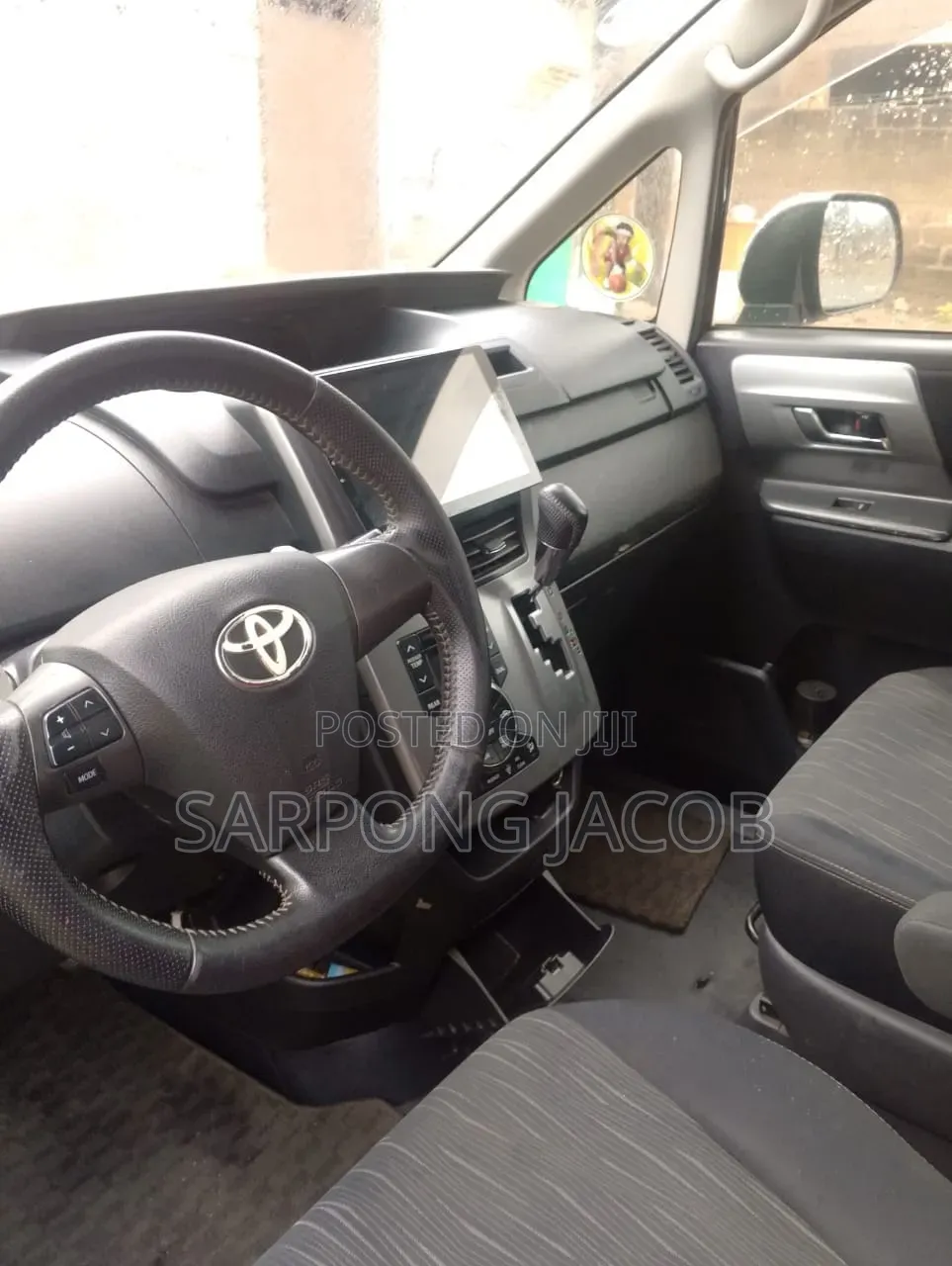Toyota Voxy 2013 Black