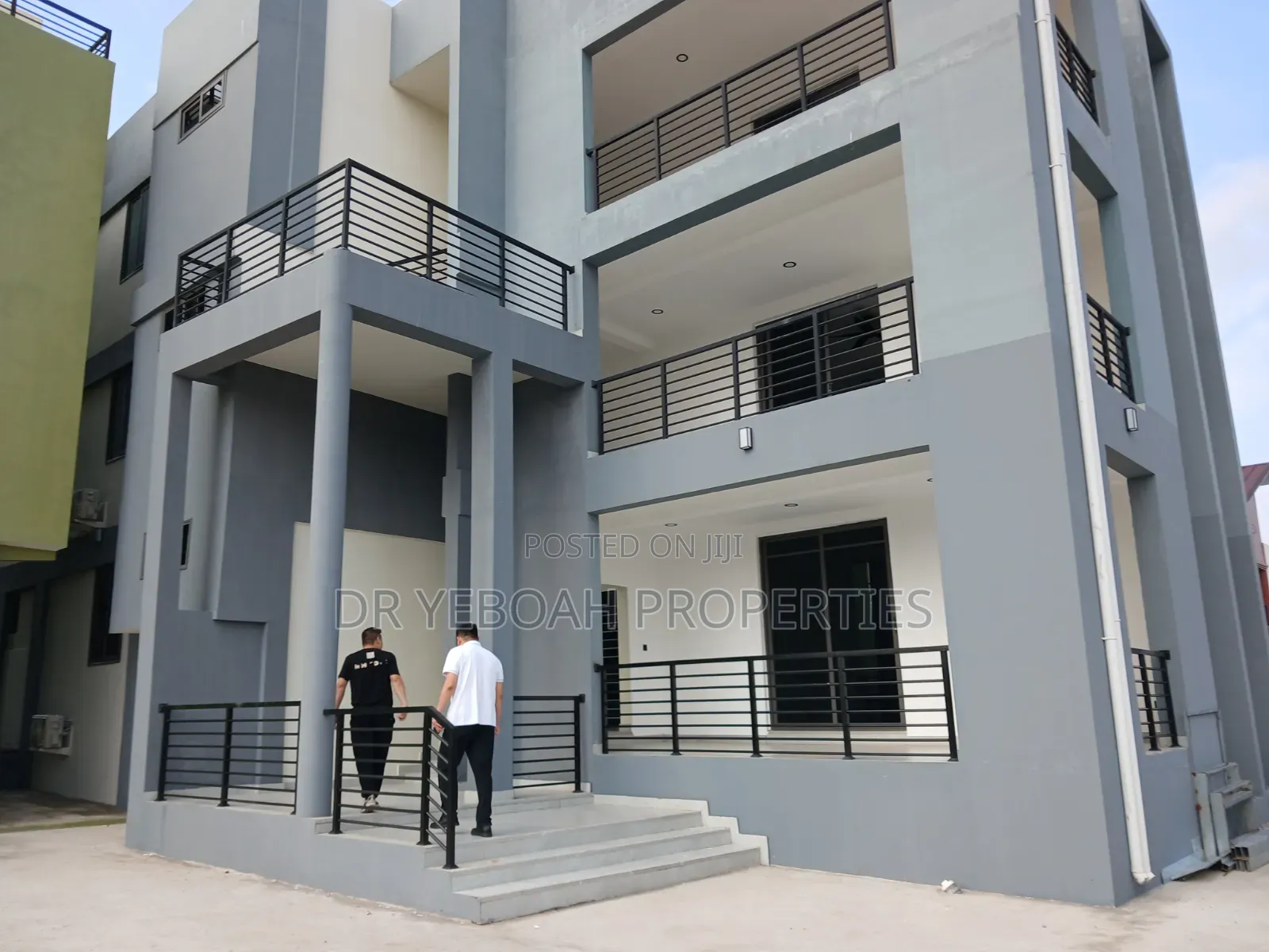 2bdrm Apartment in Spintex Road Manet:- for rent