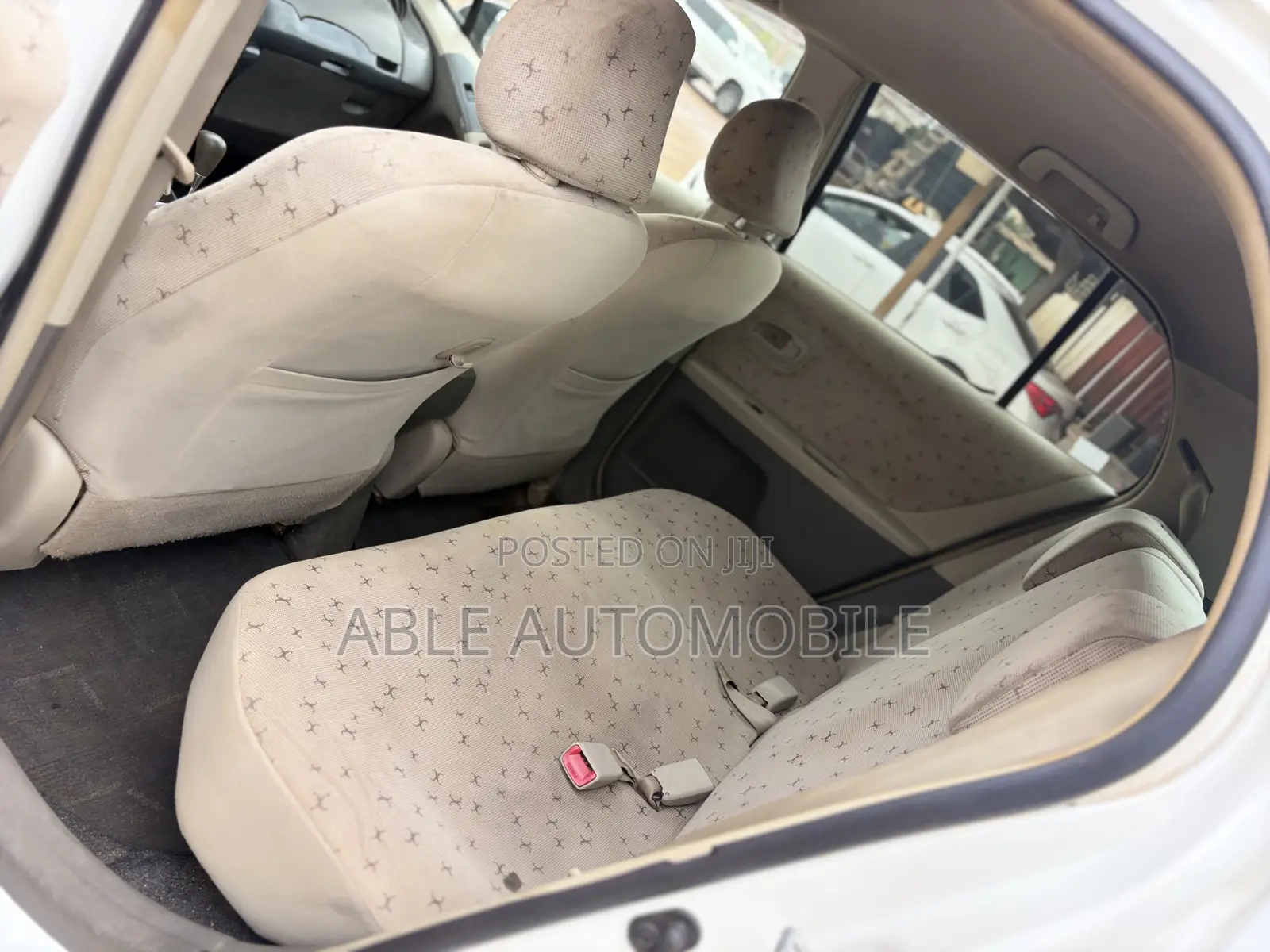 Toyota Vitz 1.0 FWD 3dr 2010 White