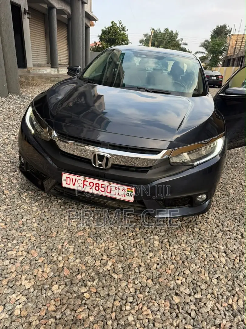 Honda Civic Touring 4dr Sedan (1.5L 4cyl) 2016 Gray