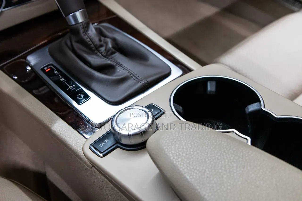 Mercedes-Benz C250 2014 Black