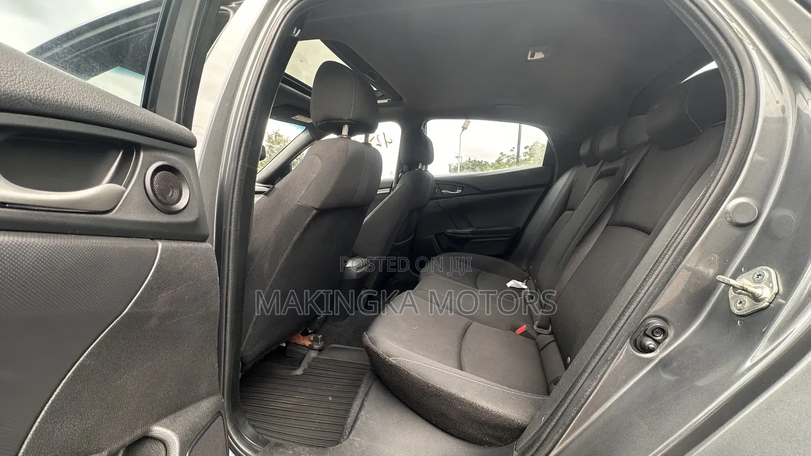 Honda Civic EX Hatchback 2018 Gray