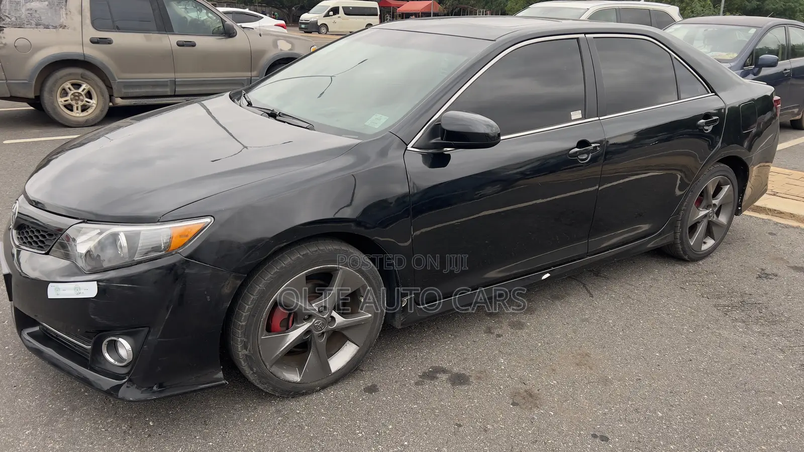 Toyota Camry SE 4dr Sedan (2.5L 4cyl 6A) 2013 Black