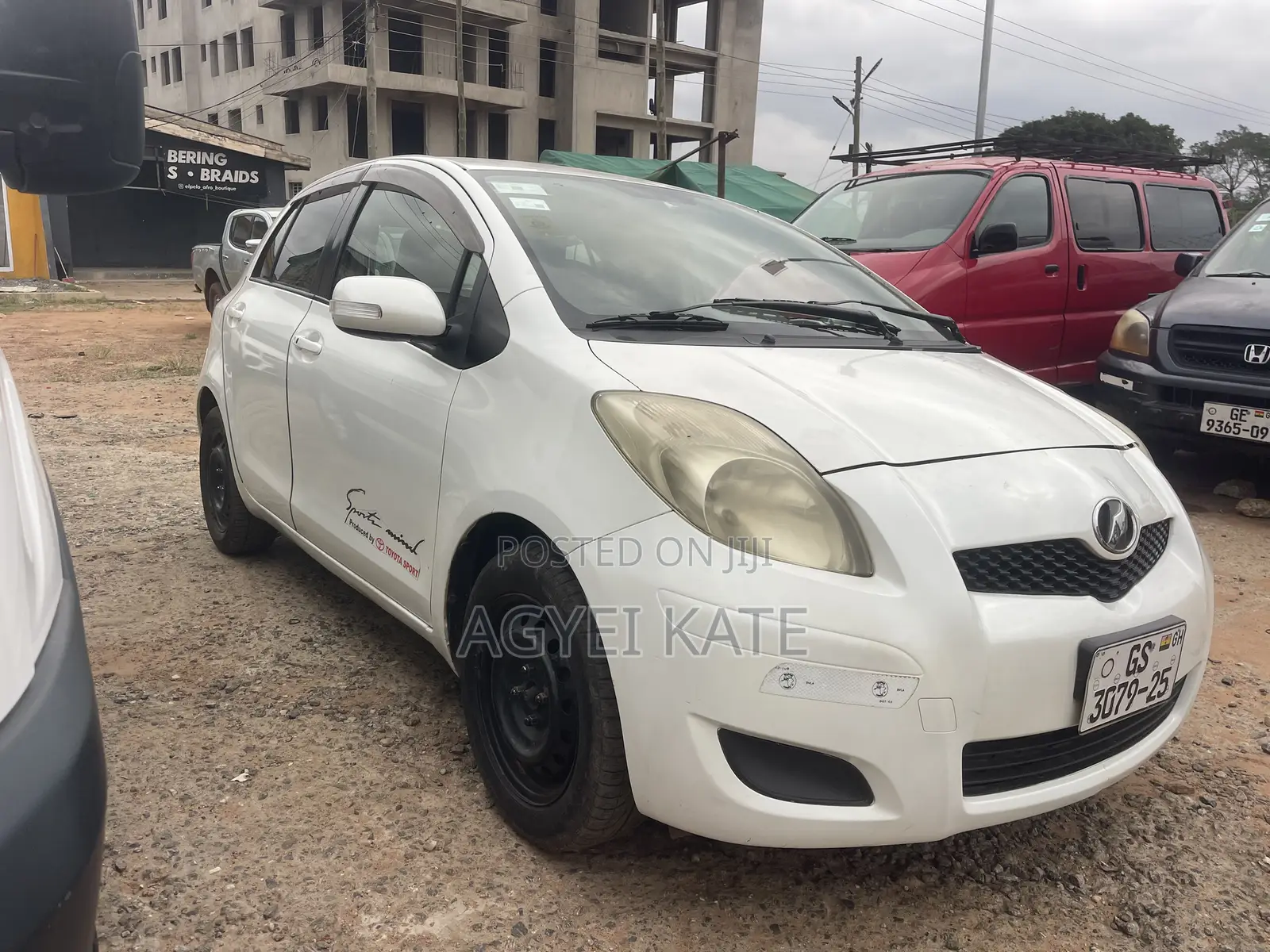 Toyota Vitz 1.0 FWD 3dr 2010 White