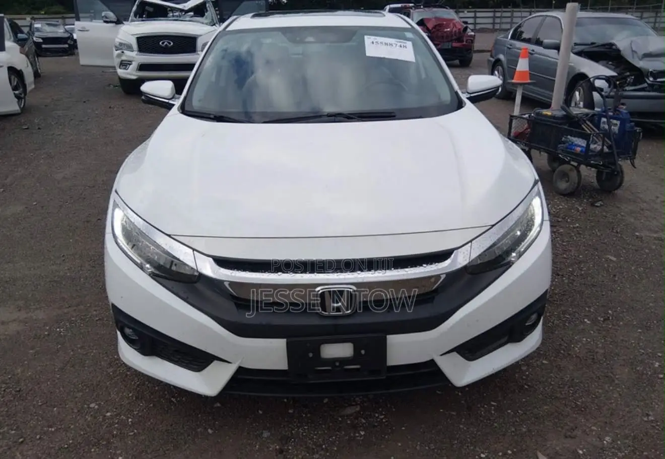 Honda Civic Touring Sedan 2018 White