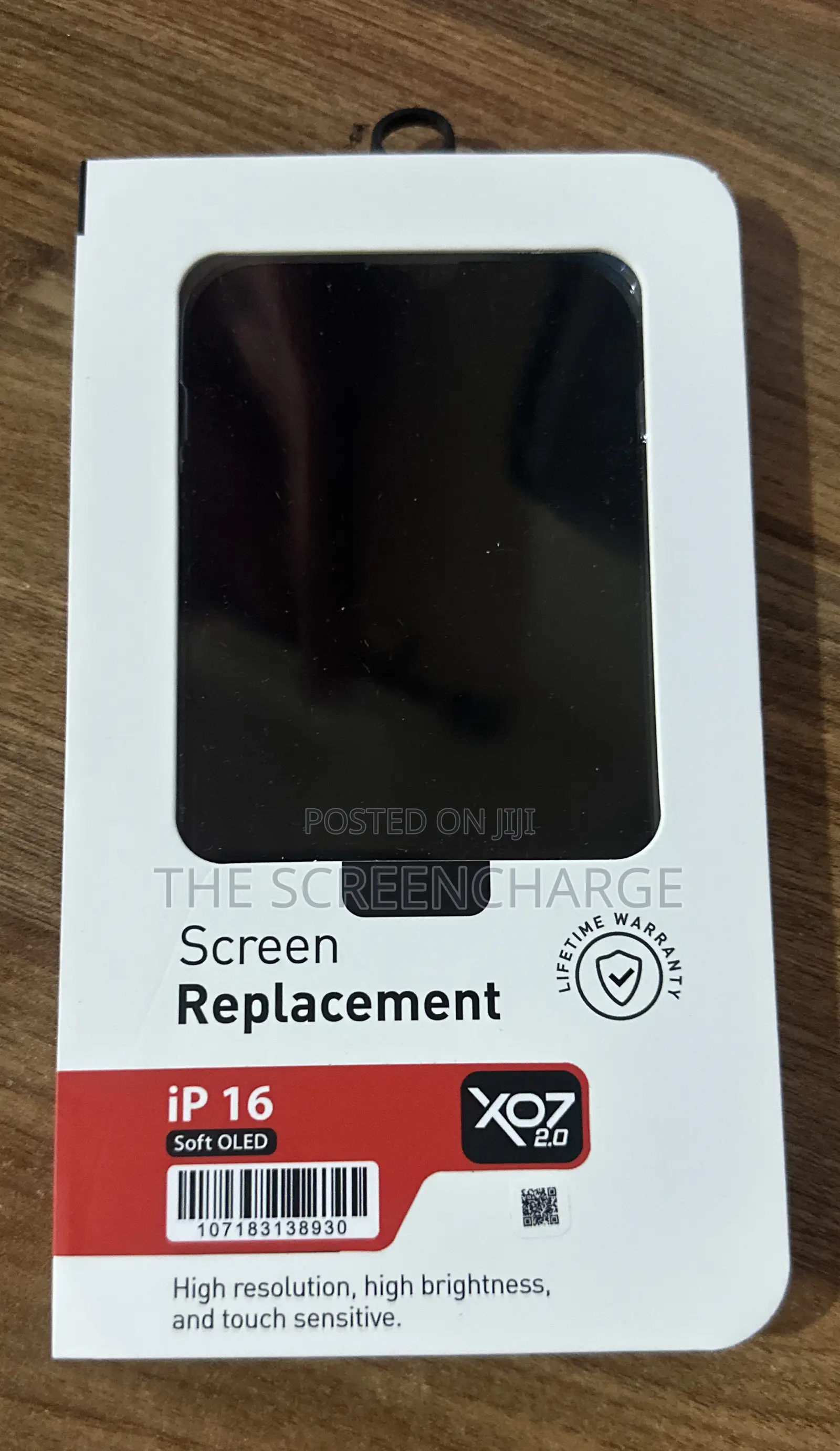 iPhone 16 Screen