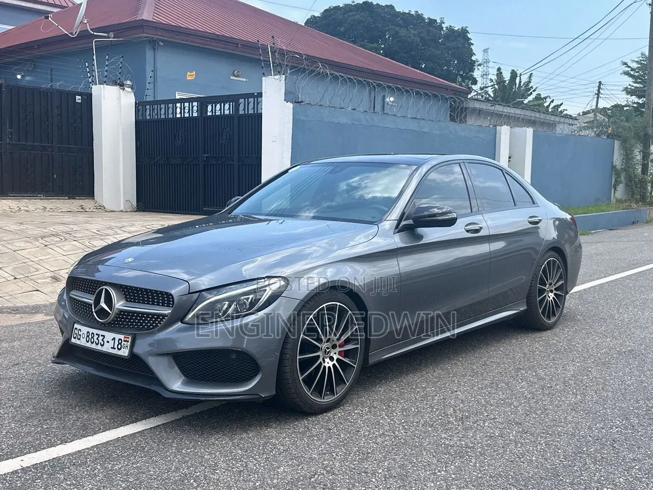 Mercedes-Benz C300 2016 Gray