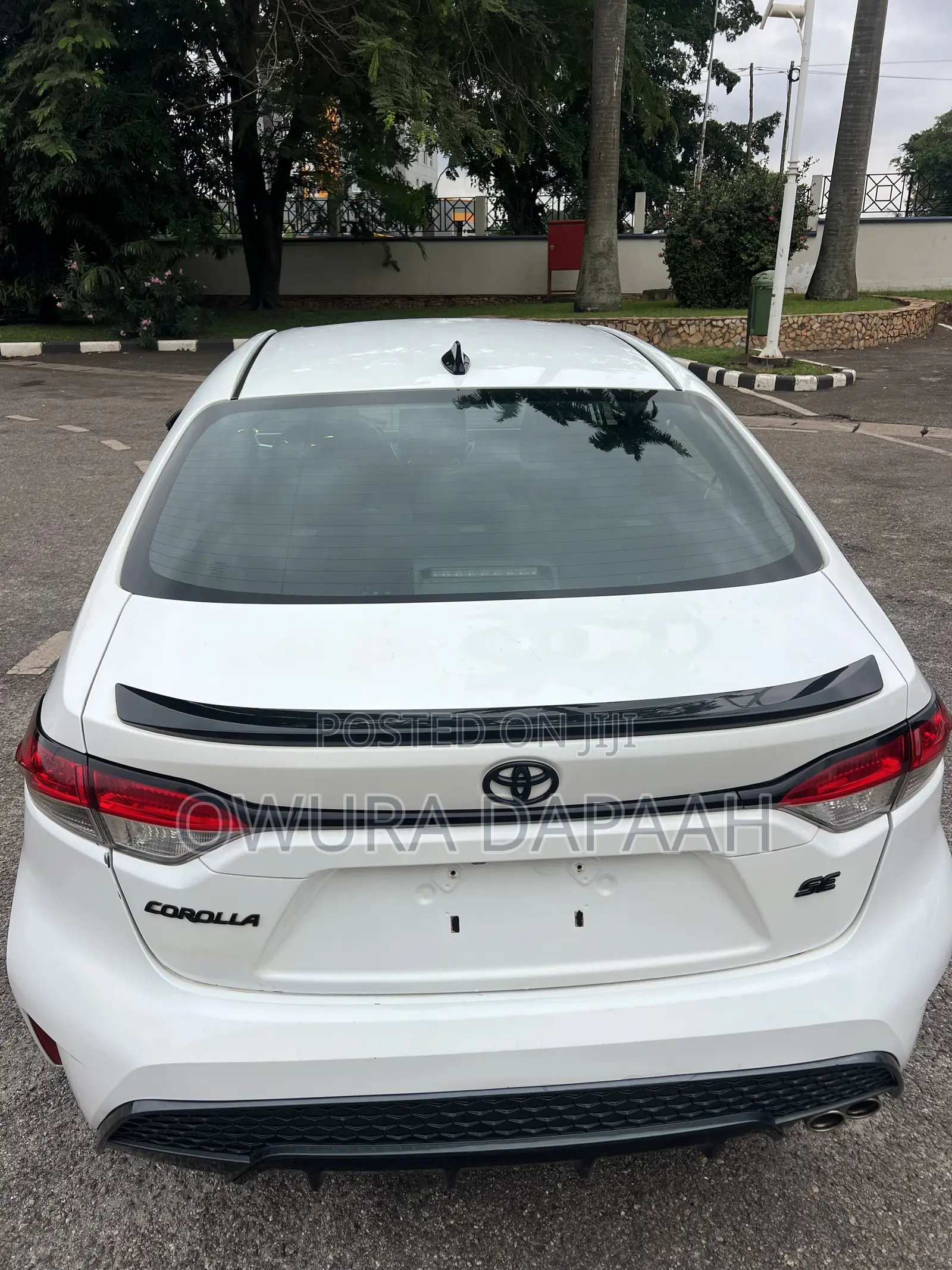 Toyota Corolla SE 2021 White
