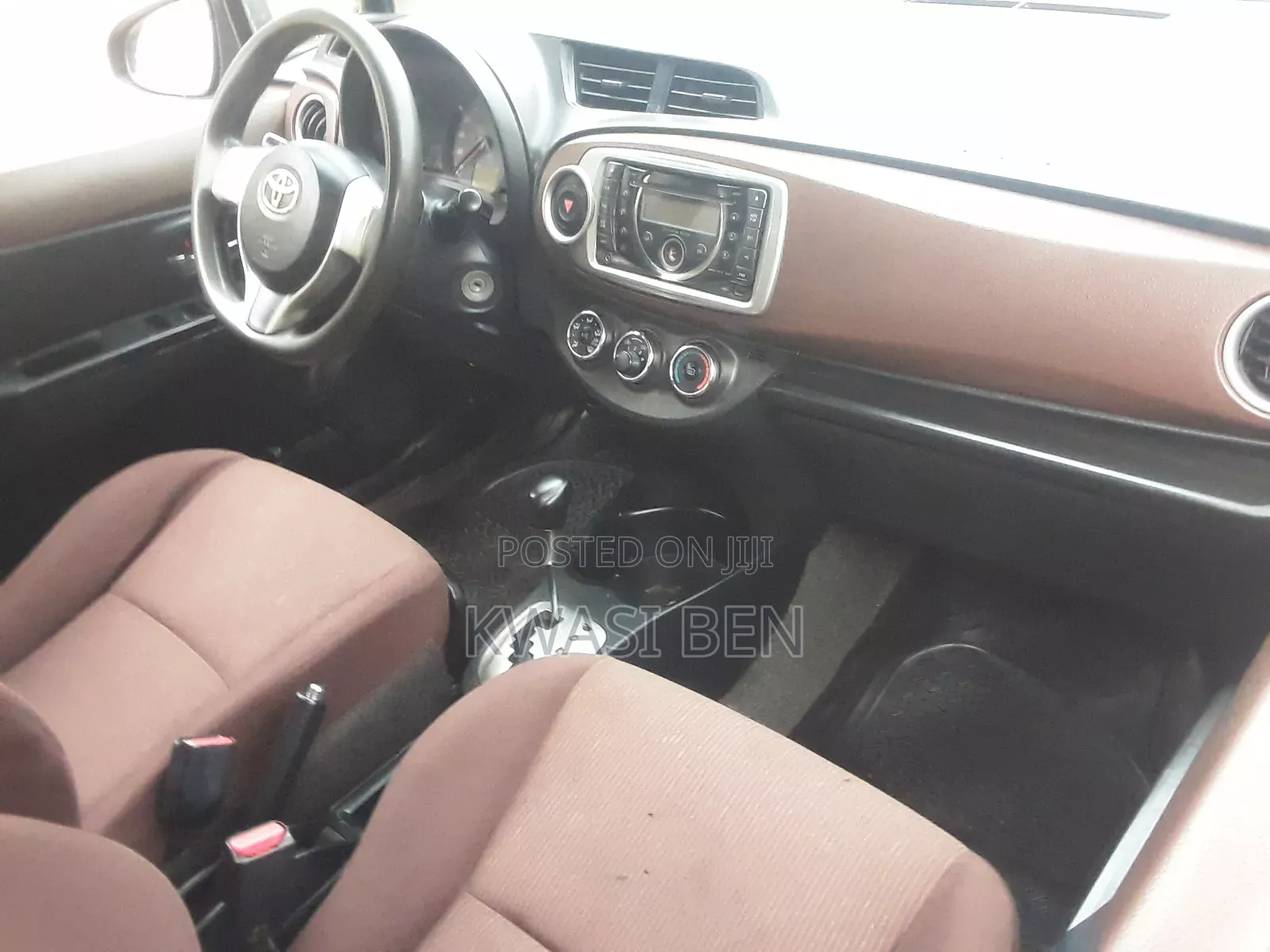 Toyota Vitz 2012 Black