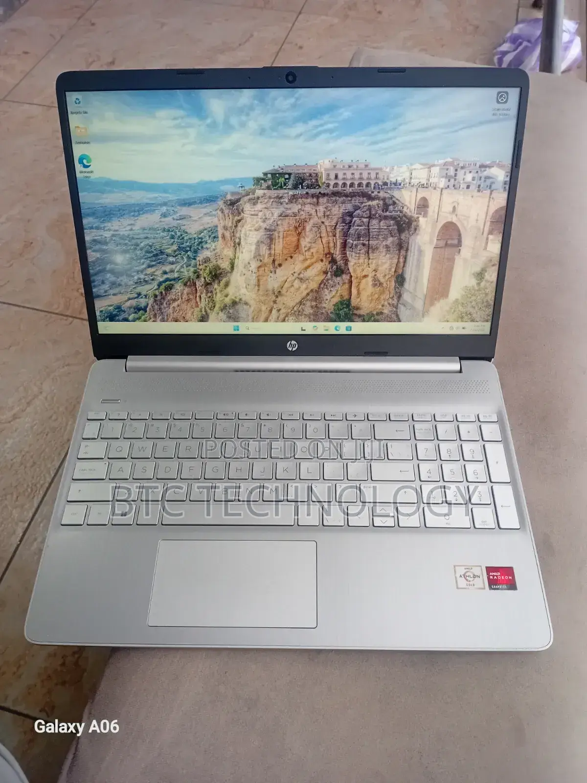 Laptop HP Envy 15-ep0xxx 8GB AMD SSD 512GB