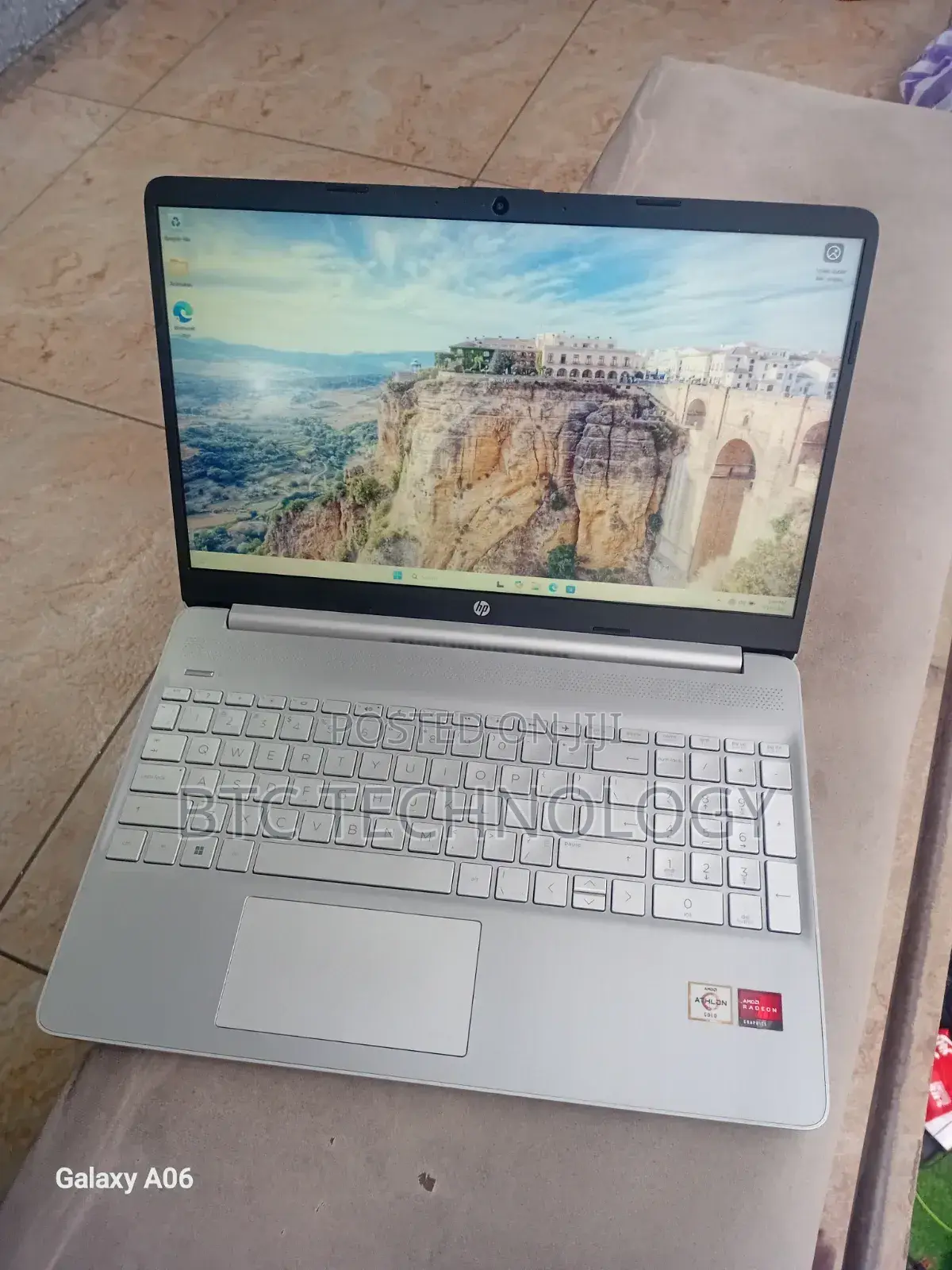 Laptop HP Envy 15-ep0xxx 8GB AMD SSD 512GB