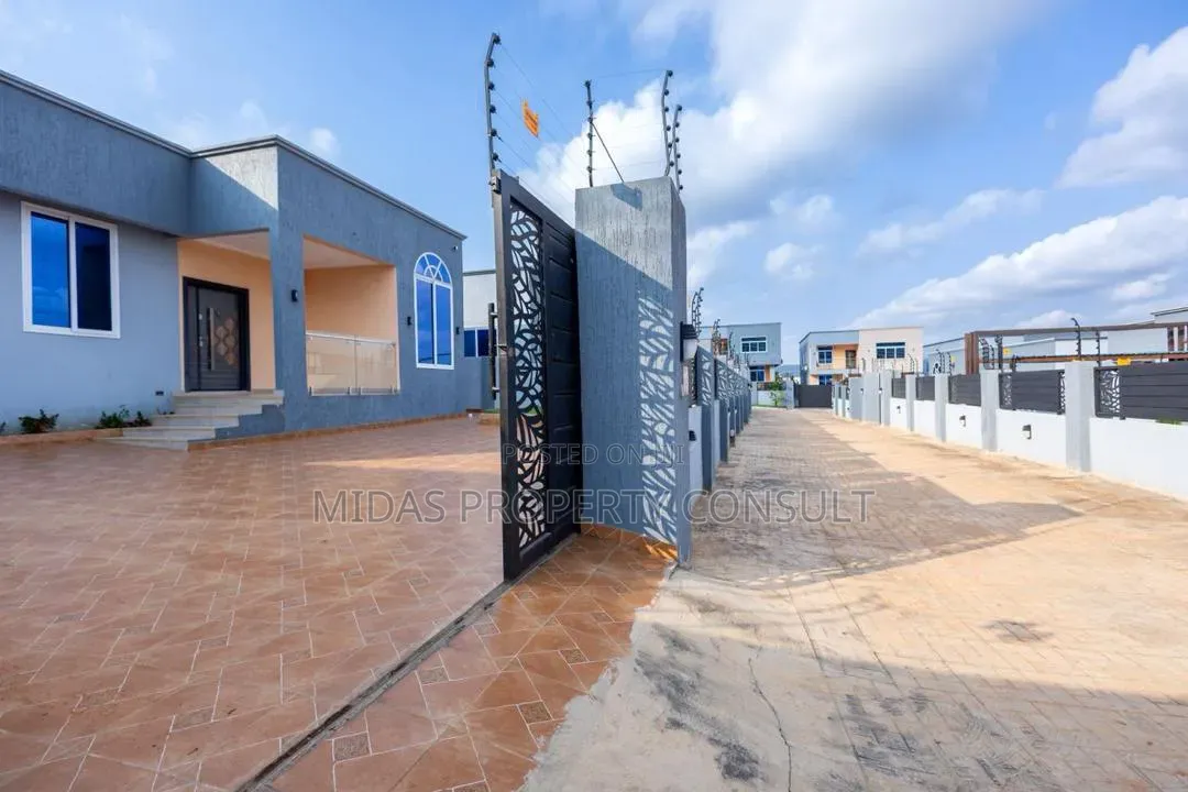 3bdrm House in Ayi Mensah, Ga East Municipal for sale