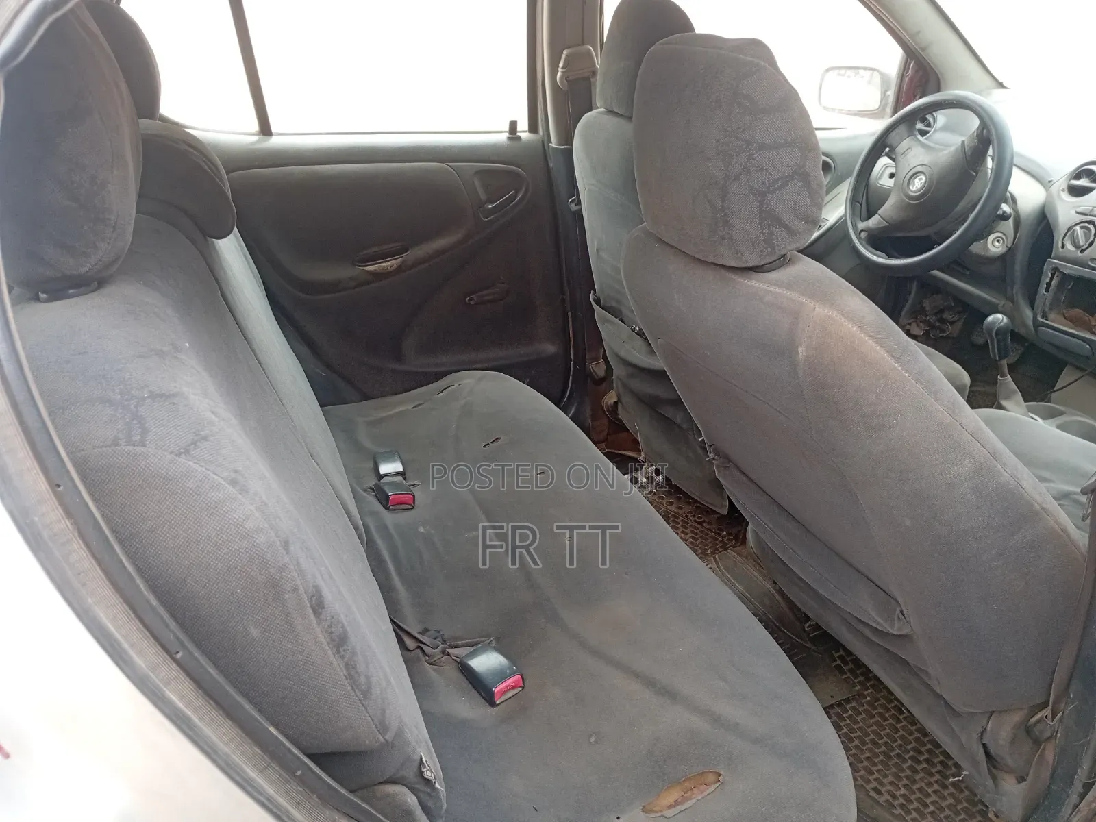 Toyota Yaris 2010 Red