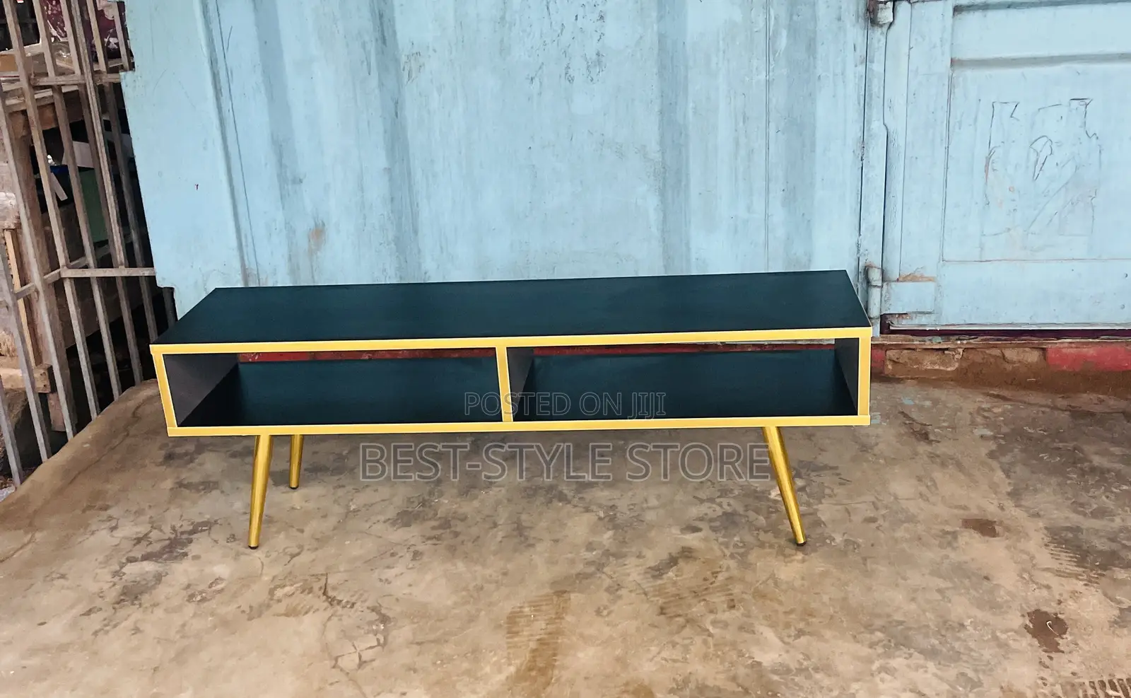 4 Feet TV Stand