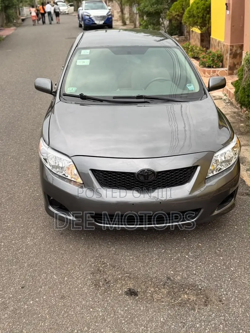 Toyota Corolla 2010 Gray