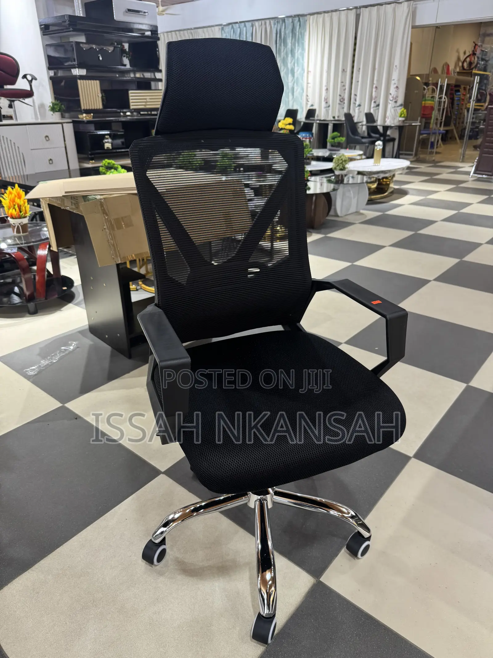Mesh Swevil Chair
