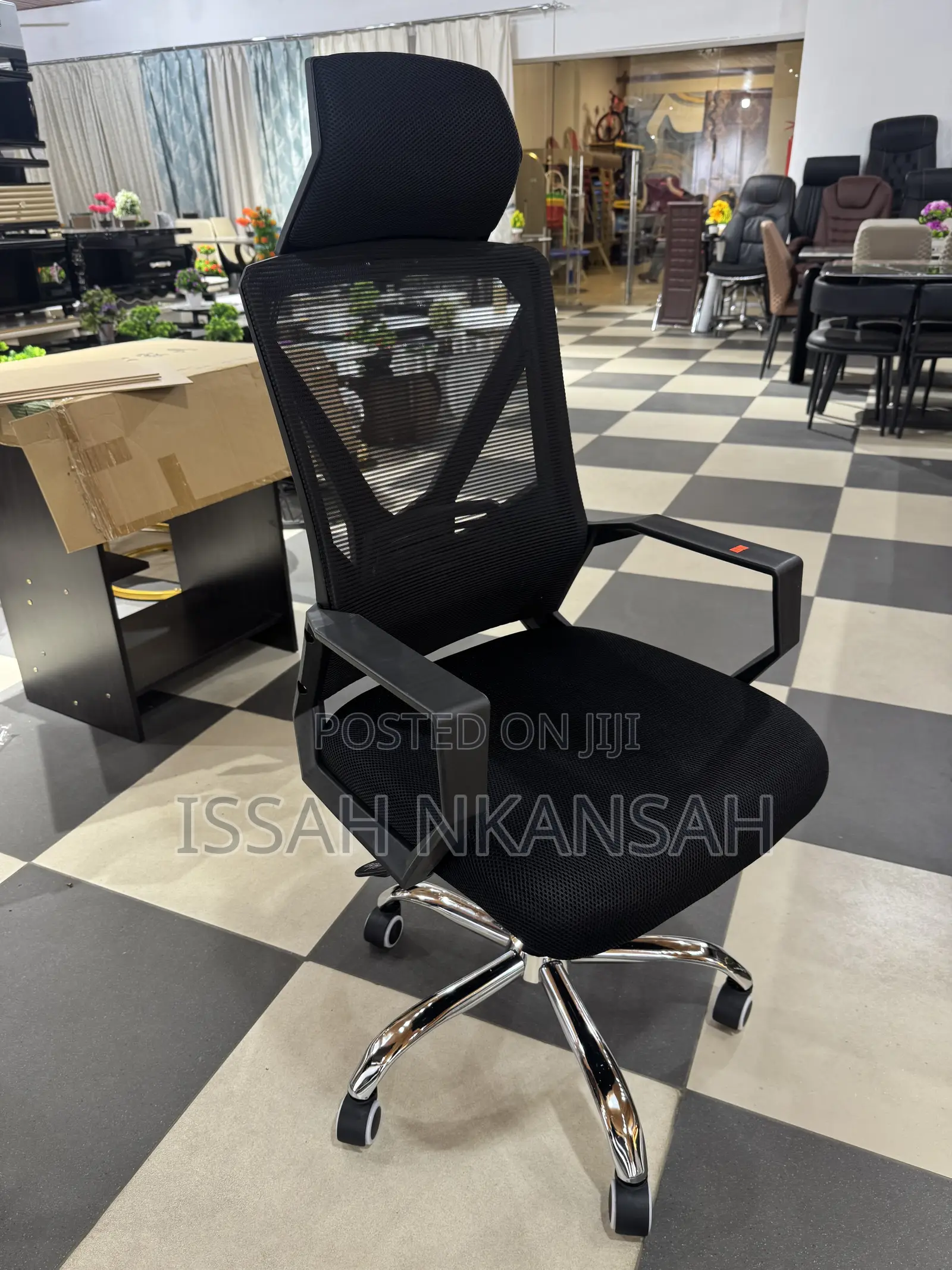 Mesh Swevil Chair