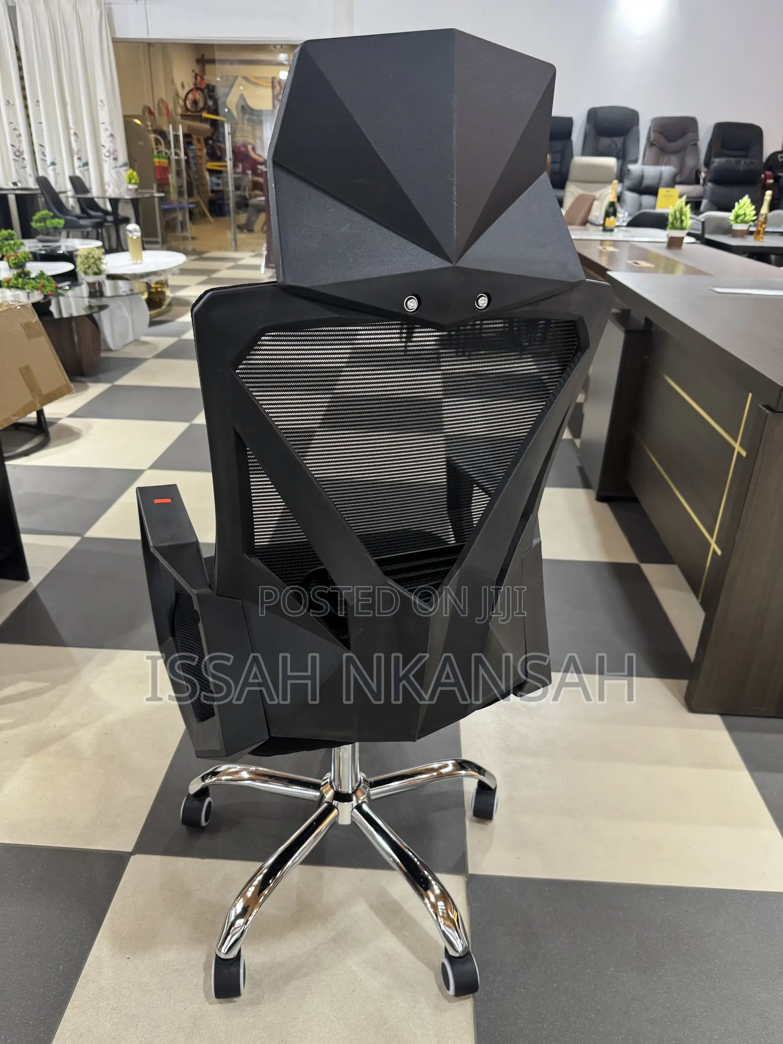 Mesh Swevil Chair