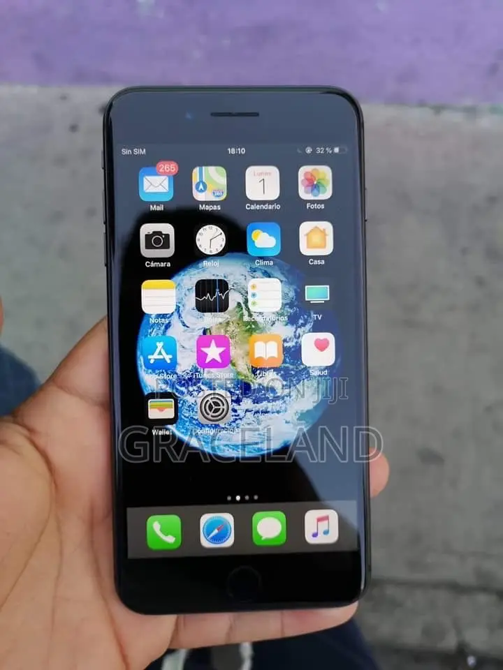 Apple iPhone 8 Plus 64 GB Black