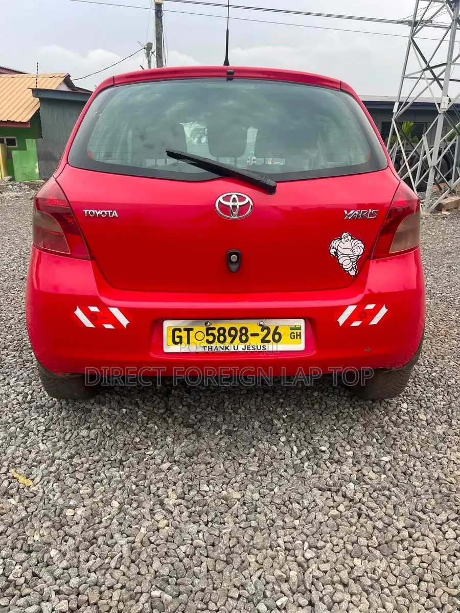 Toyota Yaris 2011 Red