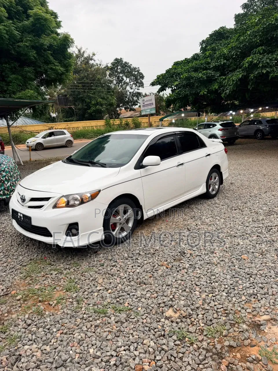 Toyota Corolla 2013 White