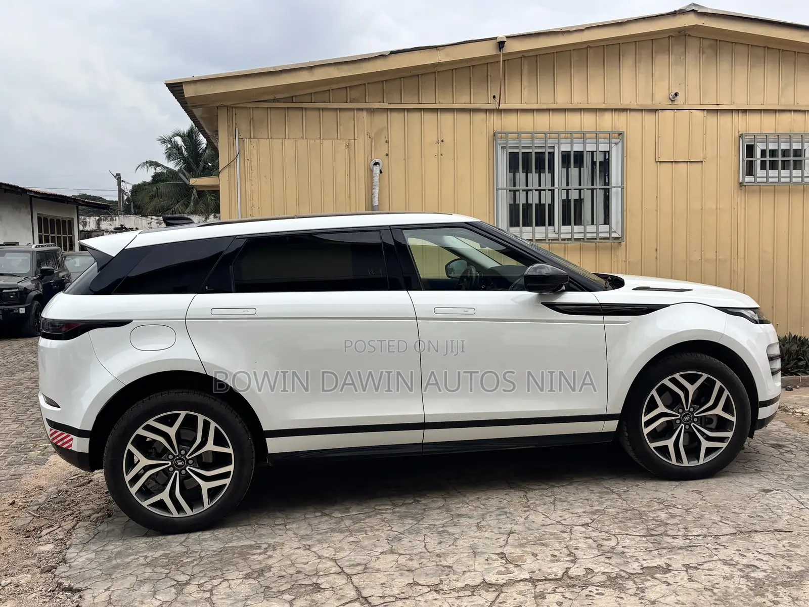 Land Rover Range Rover Evoque Hoxton Edition AWD 2026 White