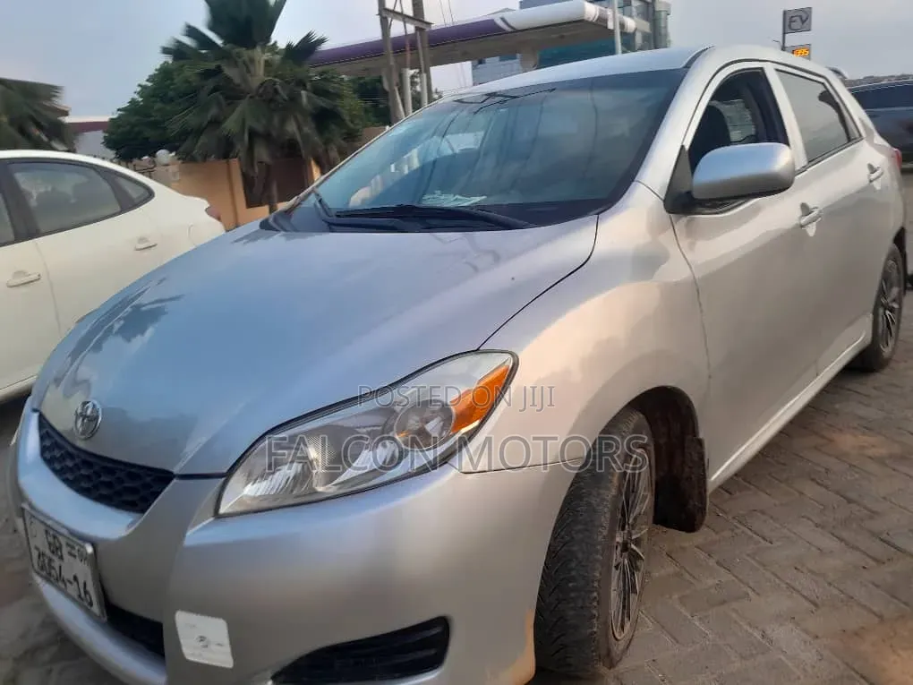 Toyota Matrix 2010 Silver