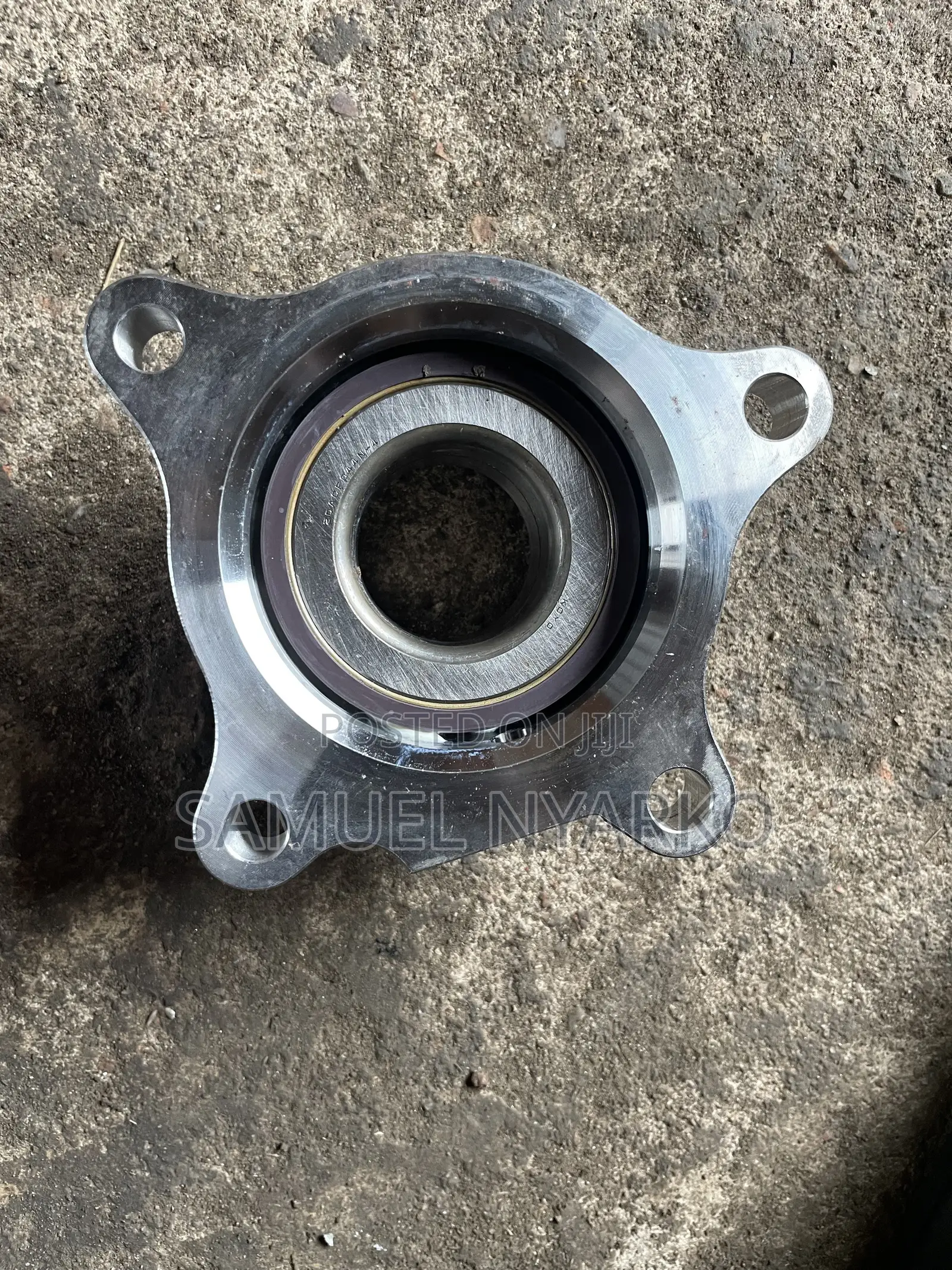 Toyota Land Cruiser Back Bearing