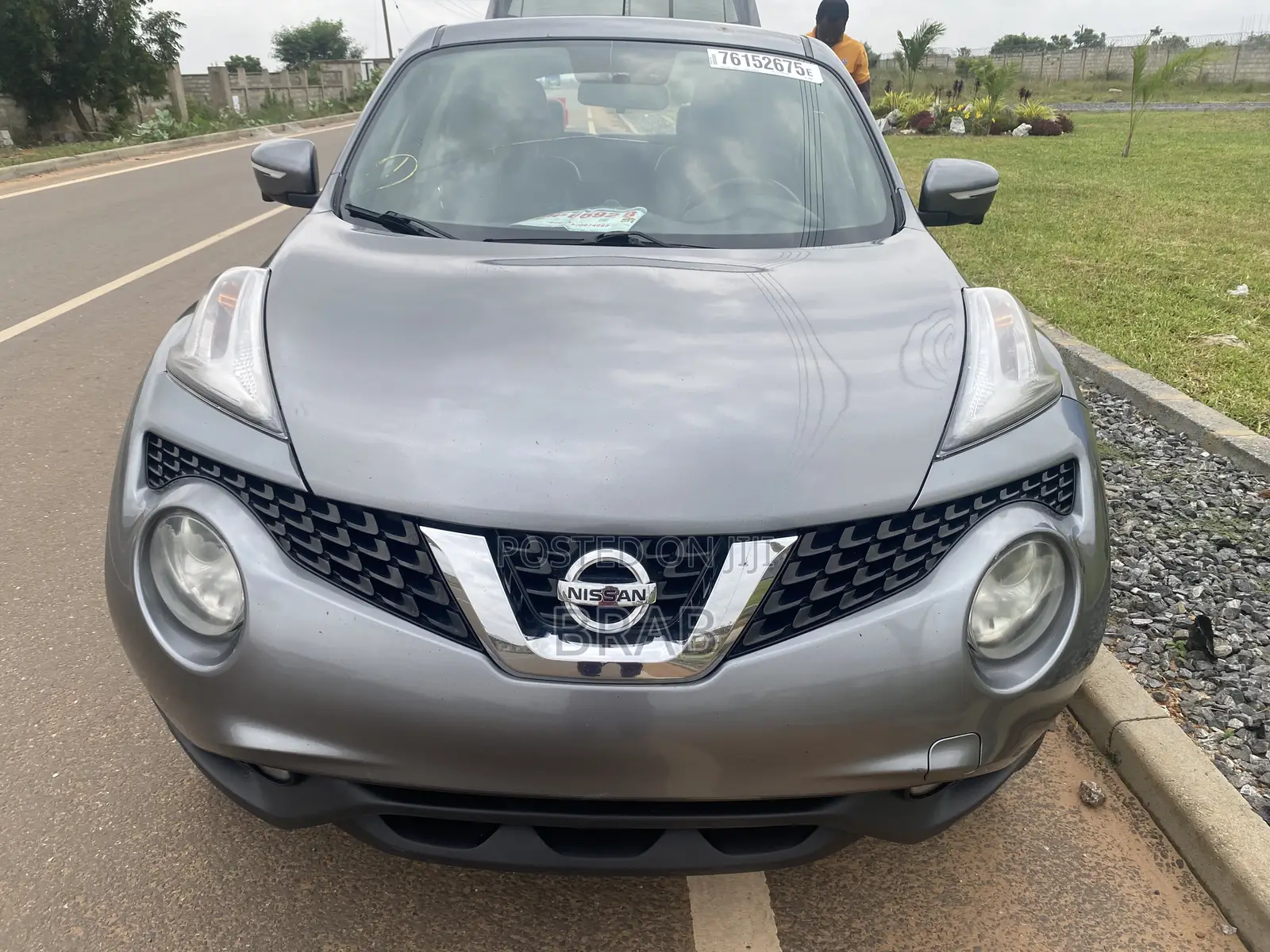 Nissan Juke SL 4dr Hatchback AWD (1.6L 4cyl Turbo CVT) 2015 Gray