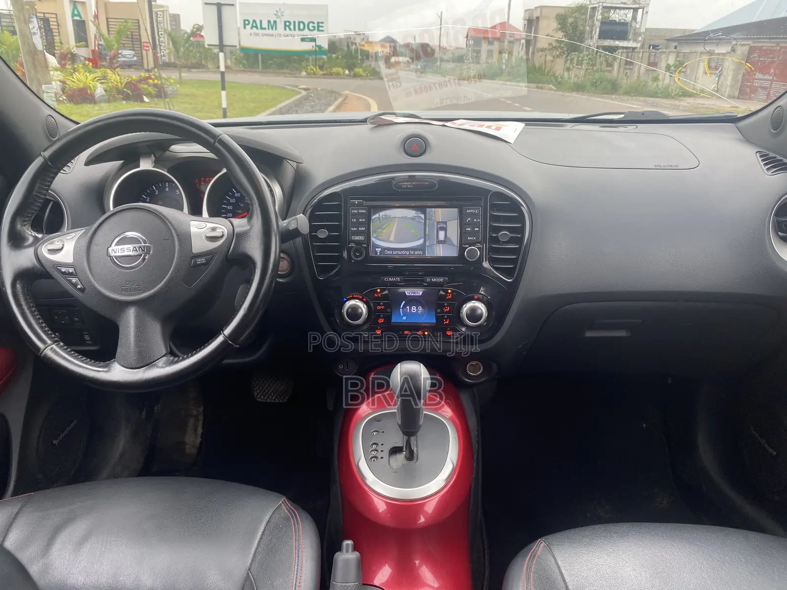 Nissan Juke SL 4dr Hatchback AWD (1.6L 4cyl Turbo CVT) 2015 Gray