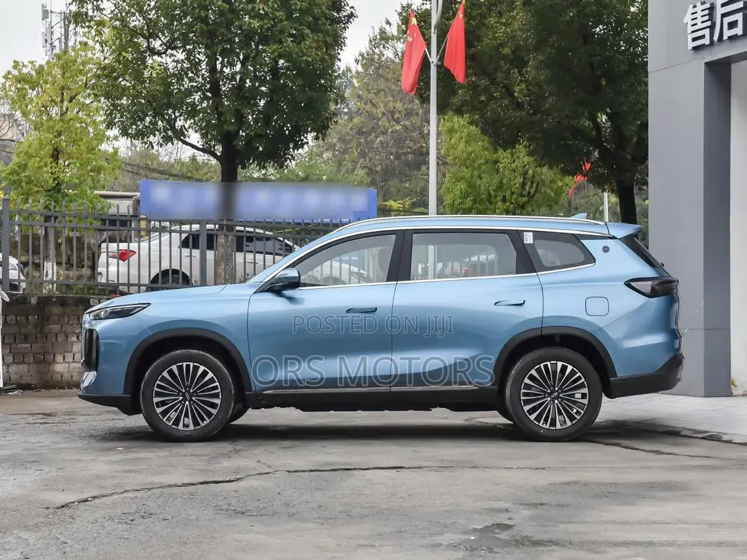 Chery Tiggo 8 2025 Blue