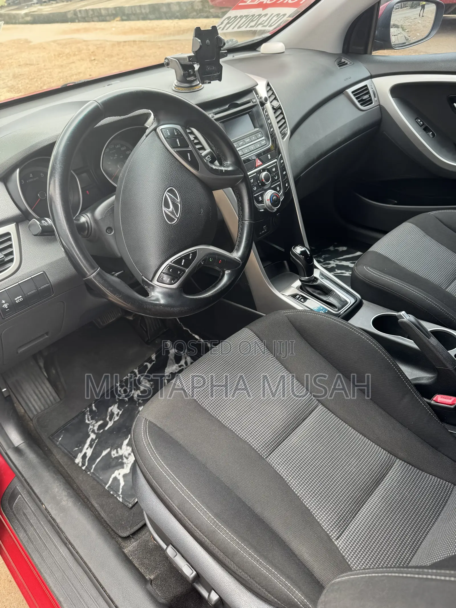Hyundai Elantra 2016 Red