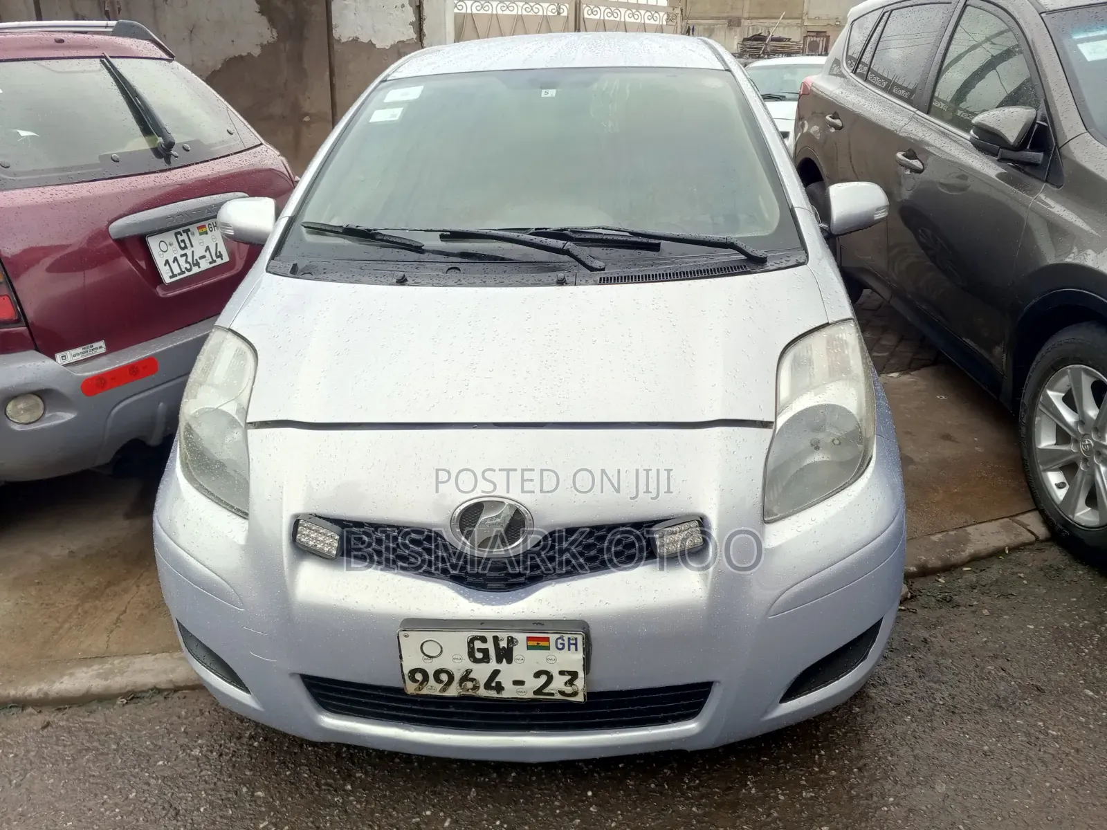 Toyota Vitz 2010 Gray