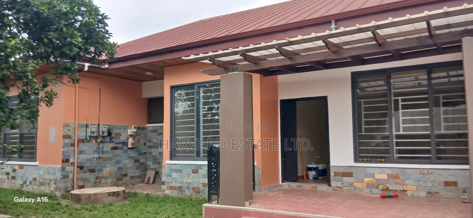 3bdrm Apartment in Tech Ayeduase Knust, Kumasi Metropolitan for rent