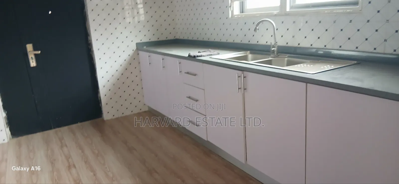 3bdrm Apartment in Tech Ayeduase Knust, Kumasi Metropolitan for rent