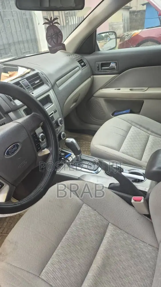 Ford Fusion SE 2009 White
