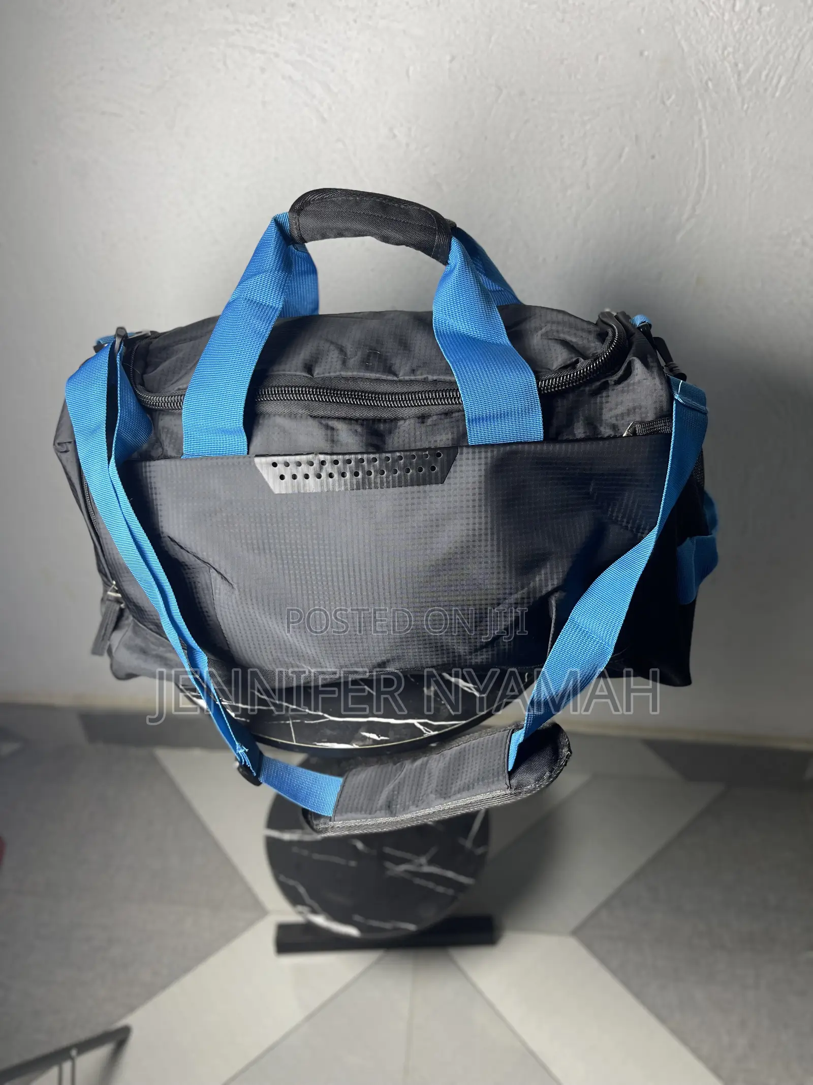 Duffel/Traveling Bag