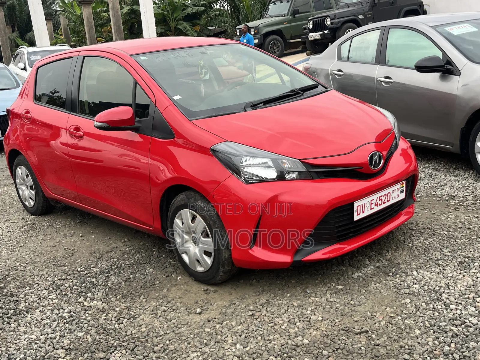 Toyota Vitz 1.3 AWD 5dr 2015 Red