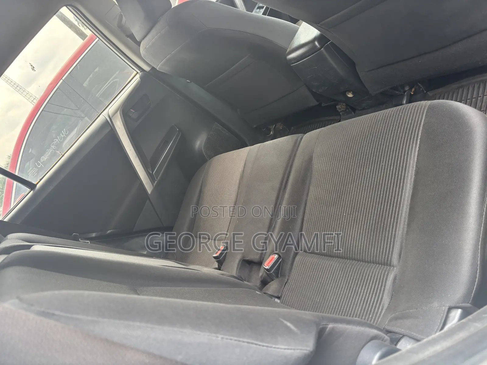 Toyota RAV4 LE AWD (2.5L 4cyl 6A) 2017 White